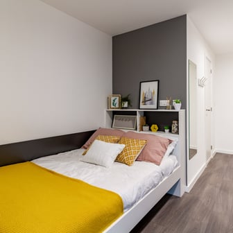 Premium En Suite - Image 1